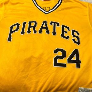 Barry Bond throwback size 44